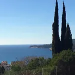 Panoramic Vue 3 Etoiles Cassis