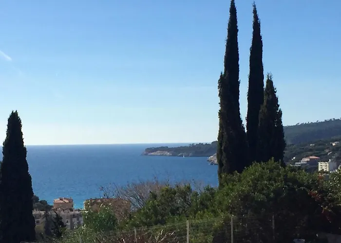 Panoramic Vue 3 Etoiles Cassis
